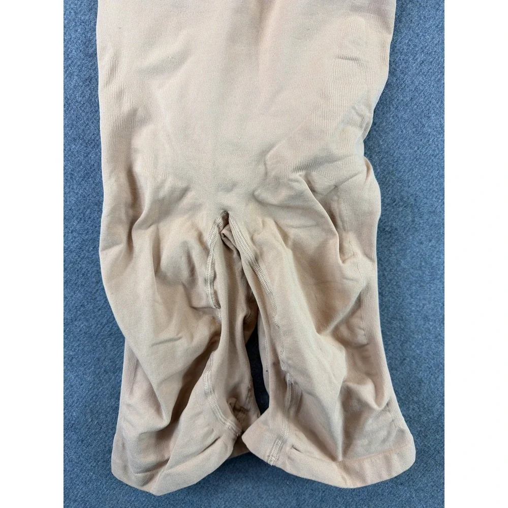 SKIMS Shapewear Bodysuit Women L/XL Tan Seamless Sculpting‎ Mid-Thigh Bodysuit